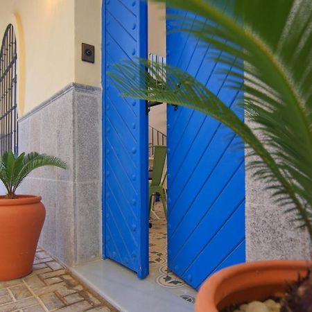 Mara'S Apartments Torremolinos La Mar - Beachfront Tiny House - Bajondillo Exterior photo